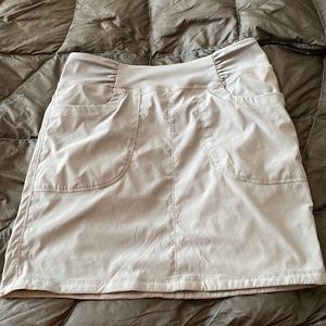 Mountain Hardwear skirt M